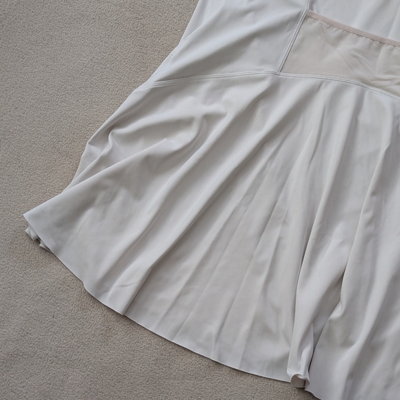 Athleta Ace Tennis/Golf Dress Workout Zip Front White Ball Pocket Size 1X - Picture 9 of 15